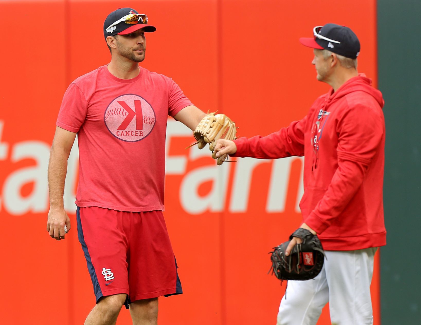Cards workout before Game 3 curtailed by rain